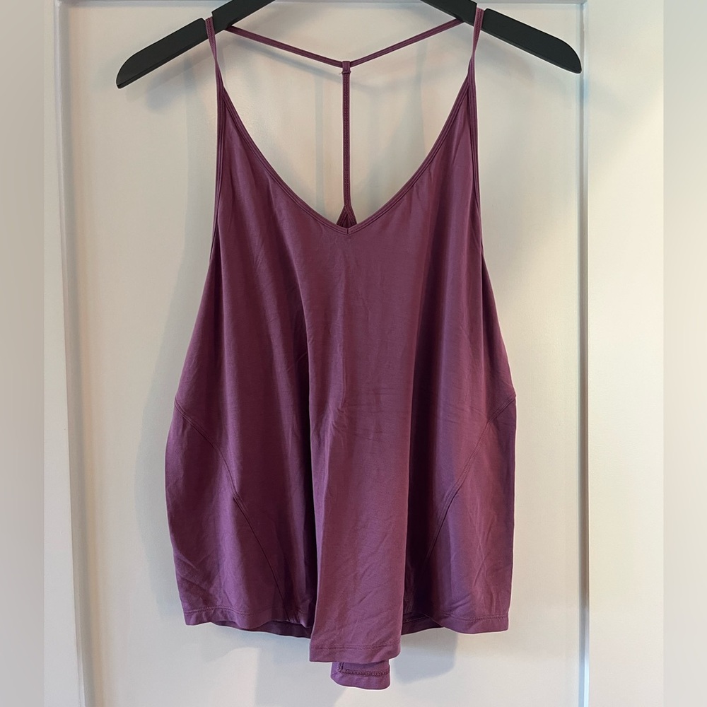 Lululemon lightish purple tank